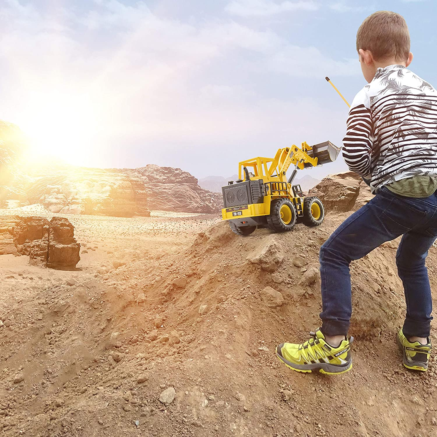 Front Loader, Electric RC Remote Control Construction Tractor with Lights & Sounds