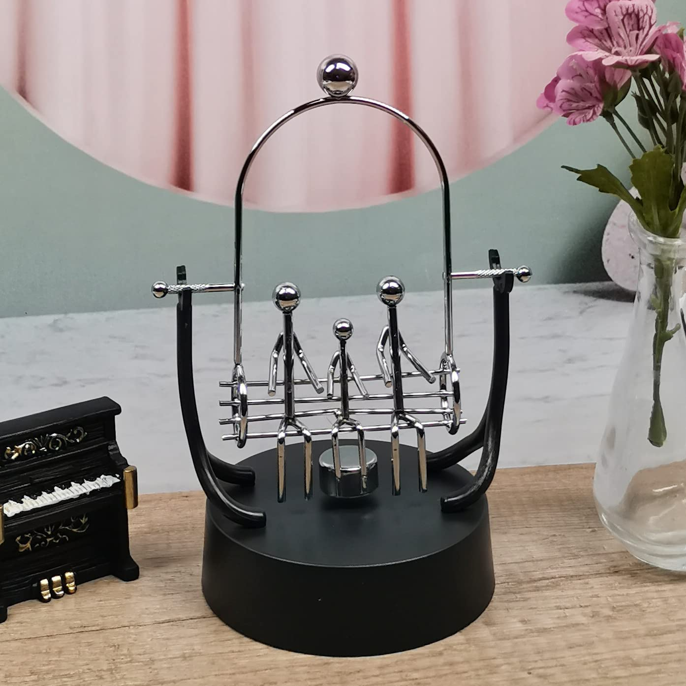 Sunnytech Steel Balance Robot with Memo Clip Toy Kinetic Art Balance Toy Balancing Decompressive Science Psychology Home Offic Decor Desk Decor Toy WJ278